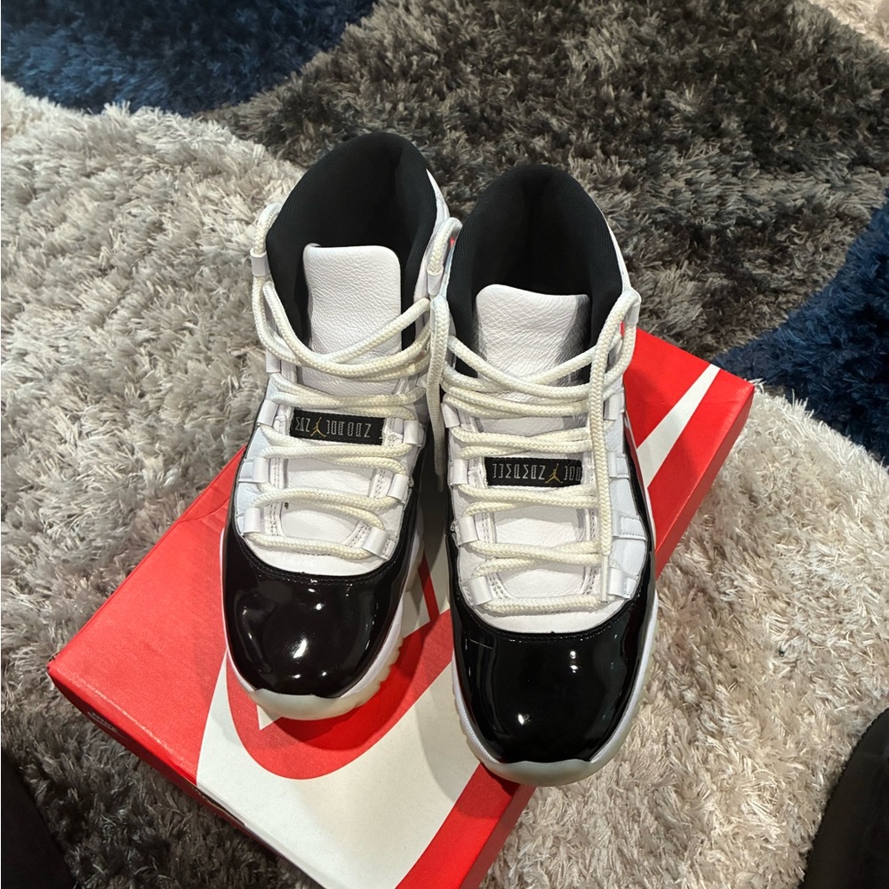Jordan Athletic Shoes Black and White